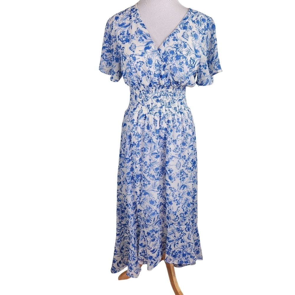 Francescas Roxberi Floral Dress V neck, Sz Large